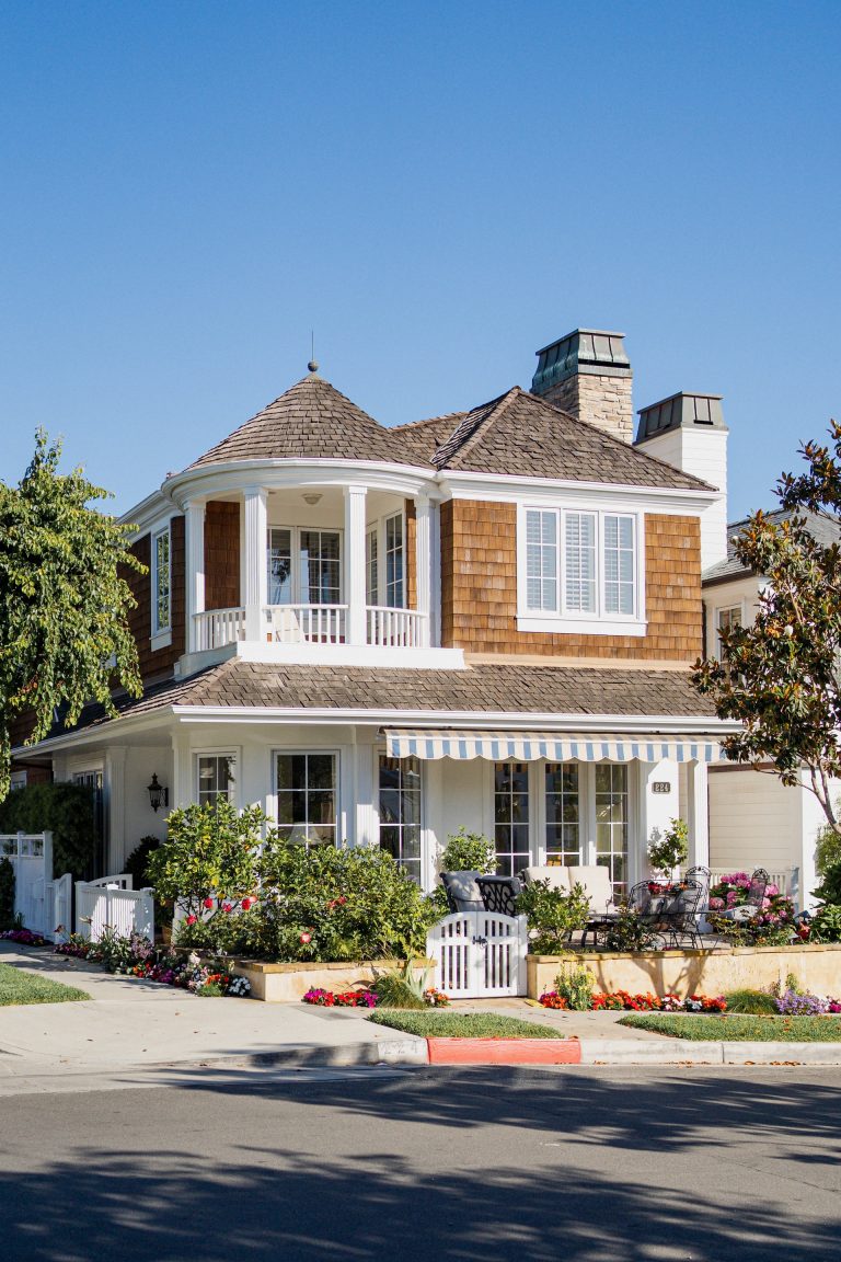 Buying House in Hayward California